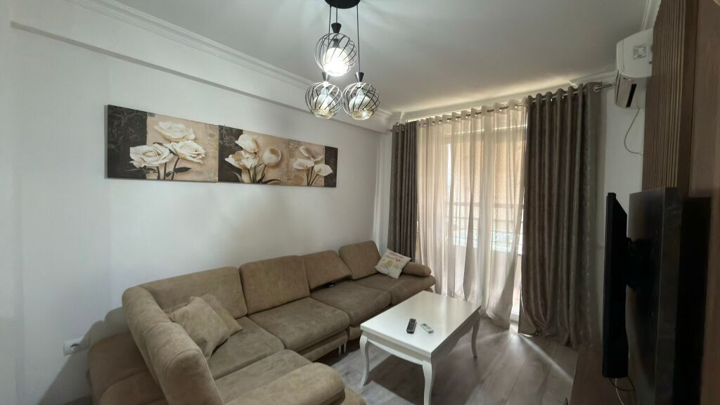 ASTIR APARTAMENT 2+1 PER SHITJE!