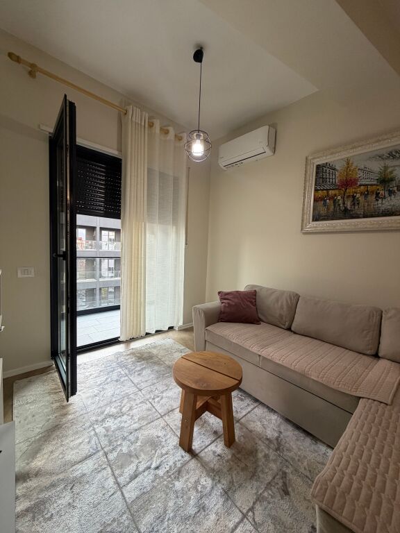 Appartamento in affitto 1+1 +posto parcheggio 60.000 lek