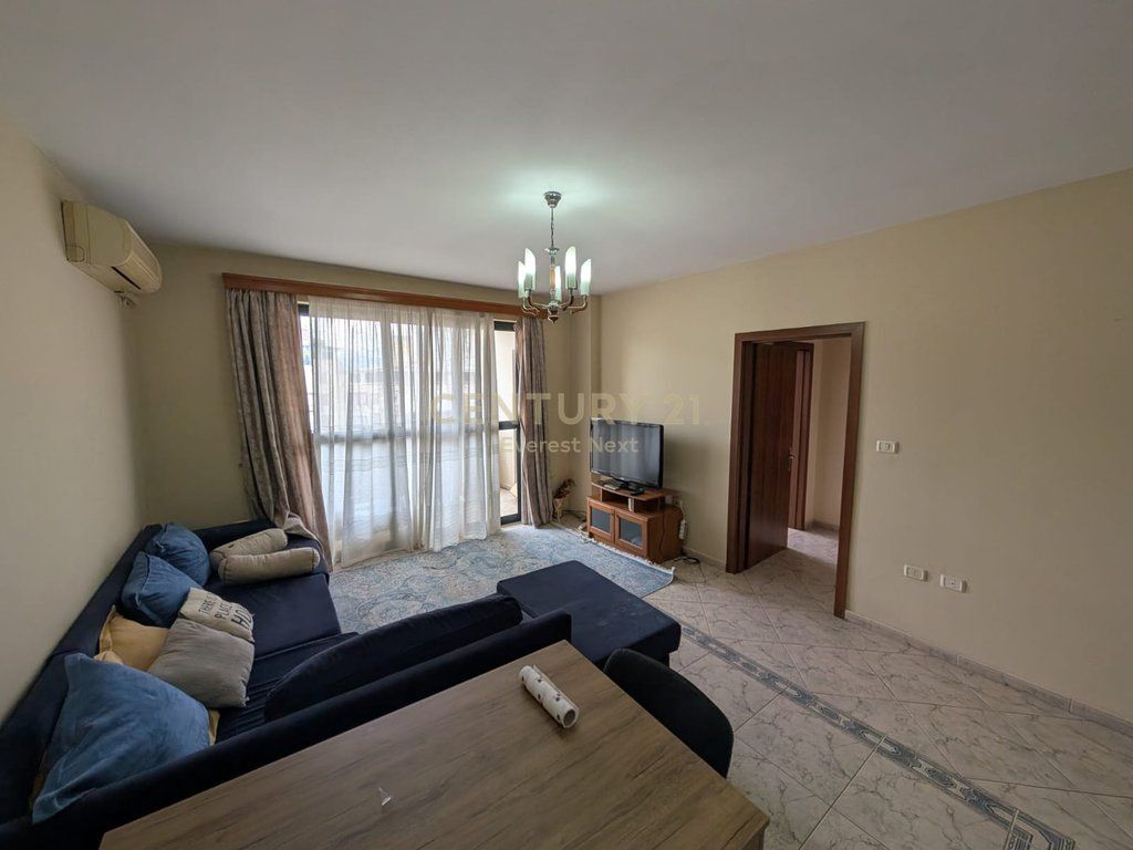Jepet me qira apartament 2+1+2 ne BLLOK.