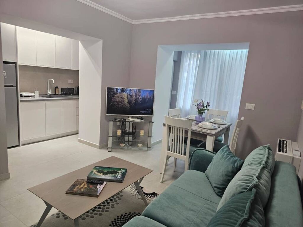 Apartament 2+1 me qira te stadiumi Dianamo