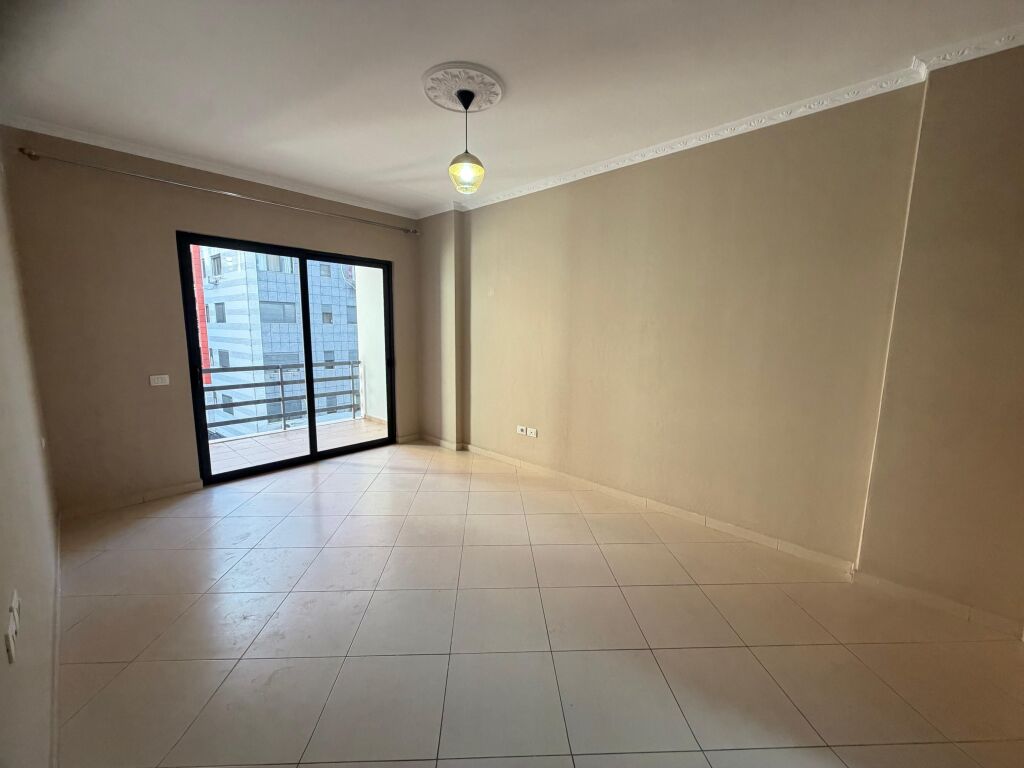 Apartament 2+1 per shitje ne Yzberisht