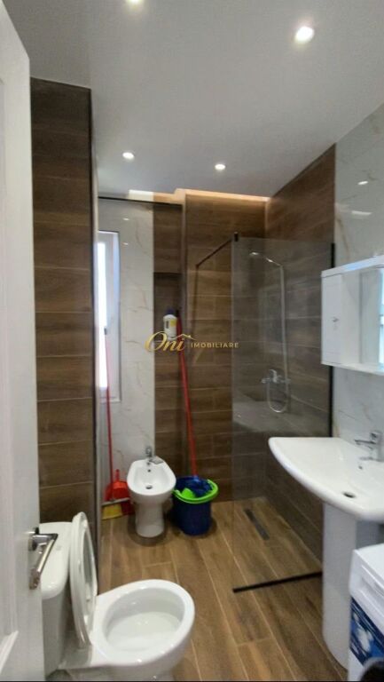 SAUK APARTAMENT PER QERA 2+1