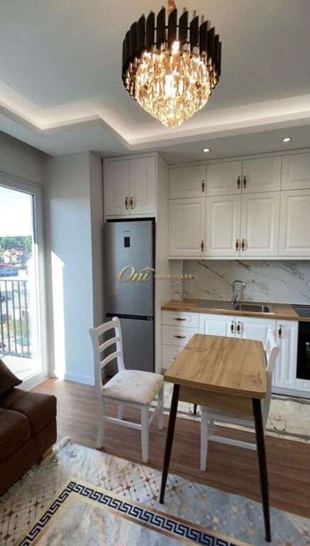 SAUK APARTAMENT PER QERA 2+1