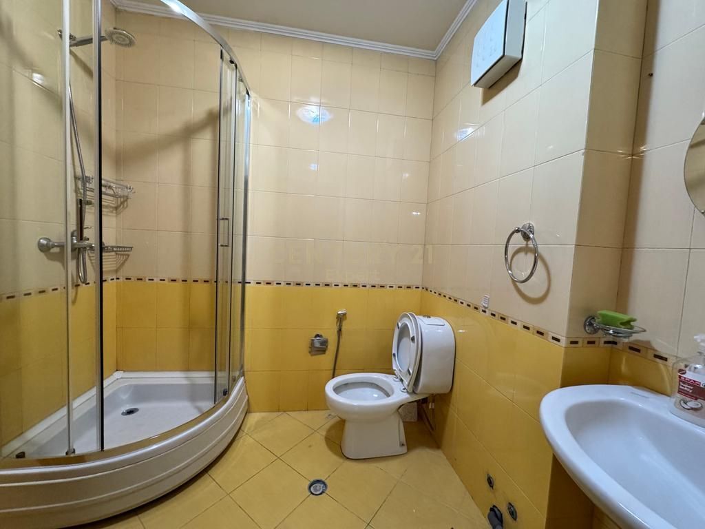 JAPIM ME QIRA APARTAMENT 3+1+2 TEK RRETHRROTULLIMI I ZOGUT TE ZI