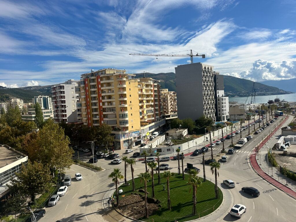 Apartament me qira 2+1 / Vlore