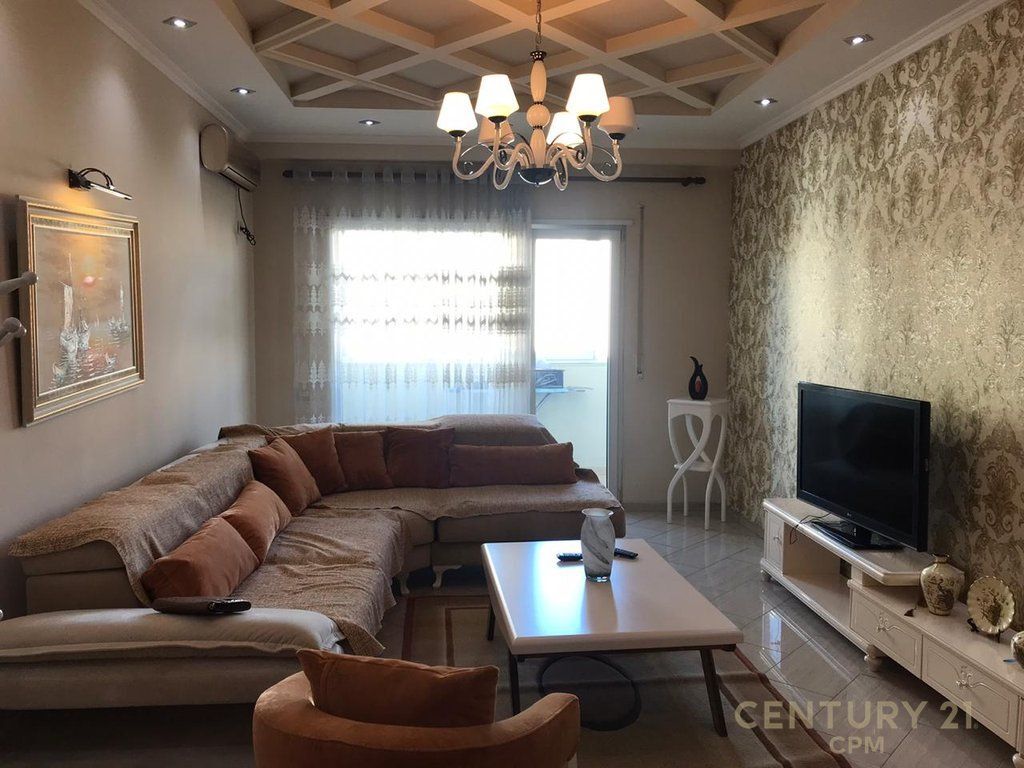 Apartament 2+2 Me Qira në Zogu i Zi, Tiranë - 700€ | 115 m²