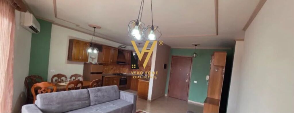 JEPET APARTAMENT 2+1+BLK ME QIRA TE RRUGA E DIBRES 55.000 LEKE
