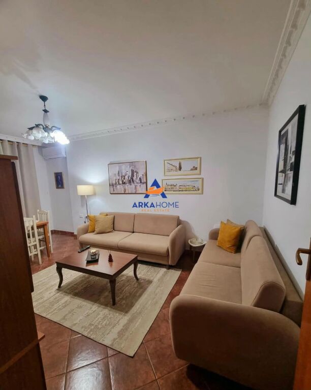 AFFITTASI APPARTAMENTO 2+1+BALCONE "RRUGA QAMIL GURANJAKU, RRUGA E ELBASANIT" 65.000 LEKE