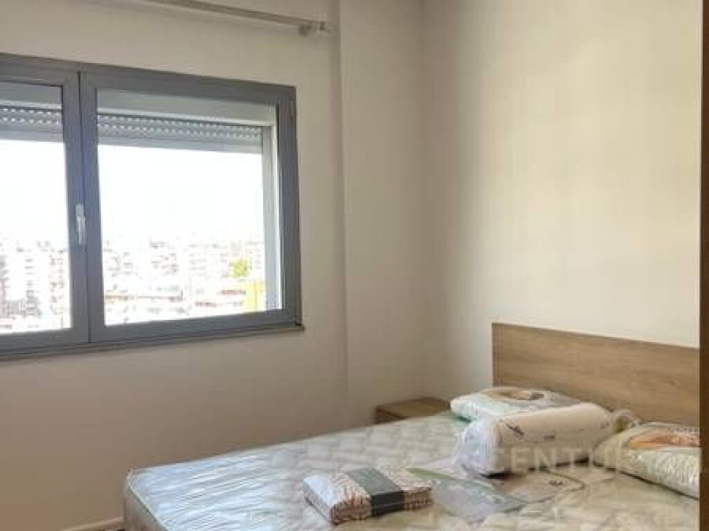 Apartament 3+1+2 tualete me qira te Zogu i Zi.