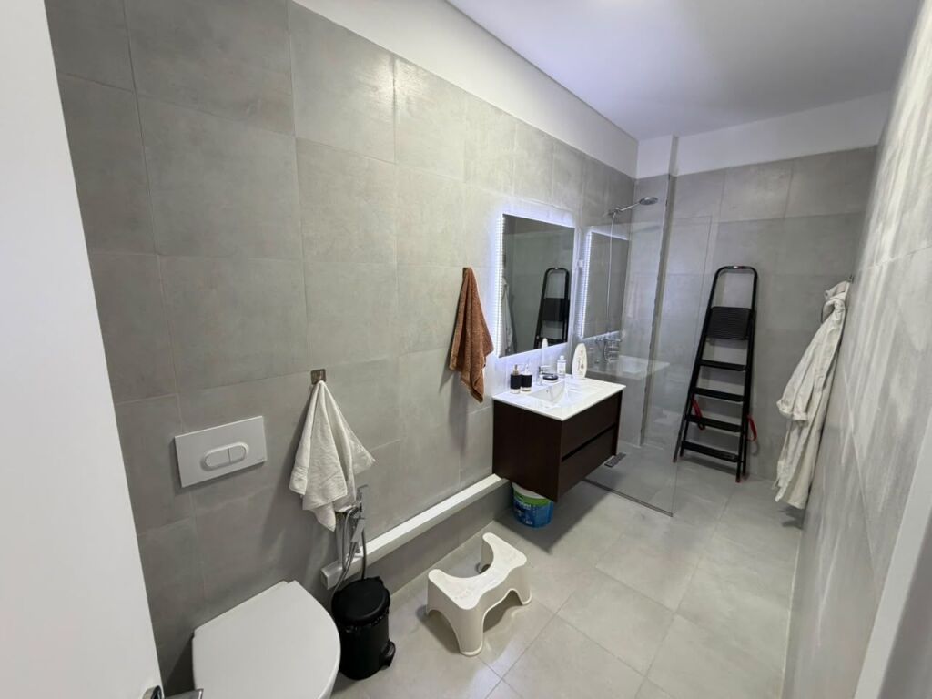 Jepet me qera super apartament 2+1+2+ 🅿️