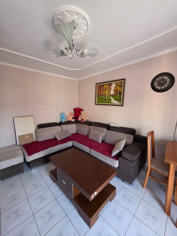 Shitet Apartament 1+1 Qender ,Siri Kodra