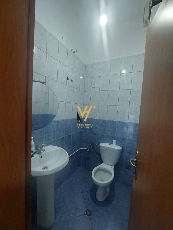 VENDESI IN VENDITA 41.8 M2 AL MERCATO ELETTRICO 170.000 EURO