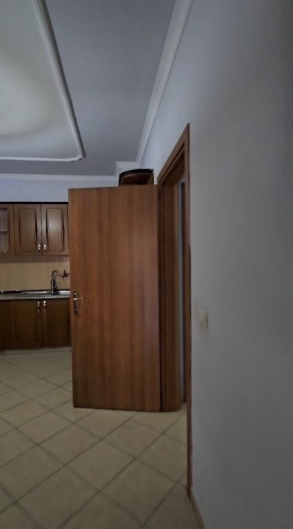 2+1 apartment for rent in New Ring, near Bar Artistit.