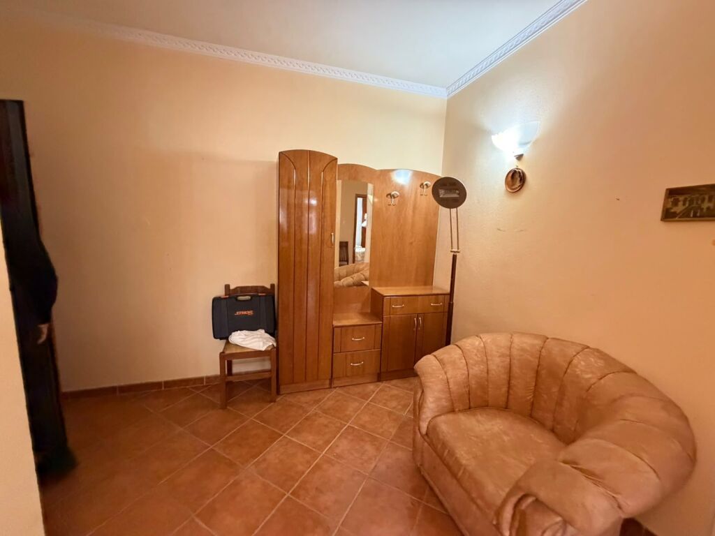 Qera, Apartament 2+1,Ish Rajoni i Policise ,Durrës