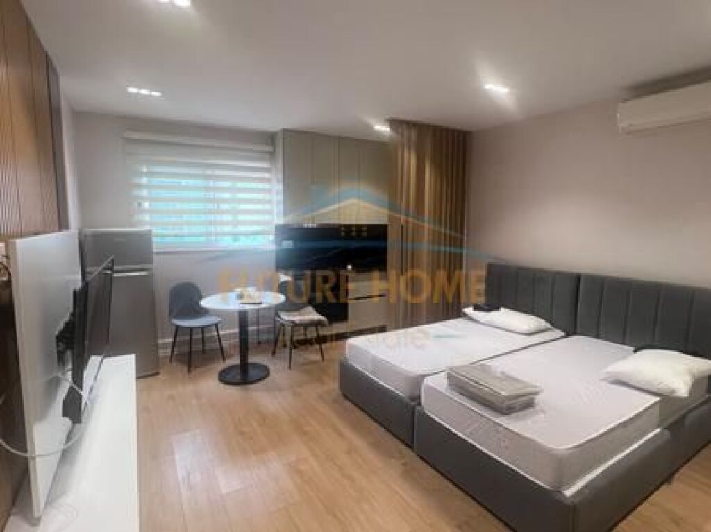 Affitto, Monolocale, Myslym Shyr