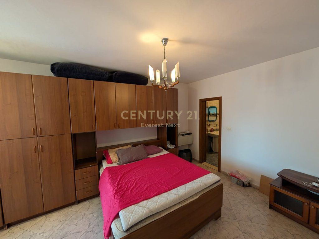 Jepet me qira apartament 2+1+2 ne BLLOK.