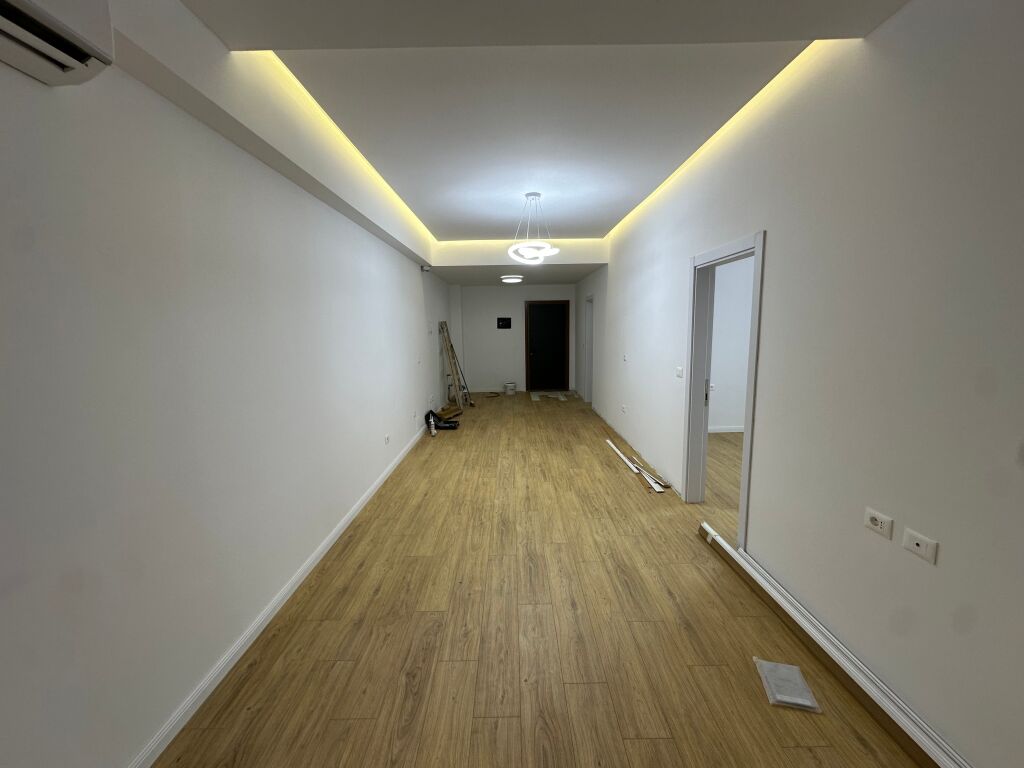 VENDESI APPARTAMENTO 1 + 1 A KODRA E DIELLIT