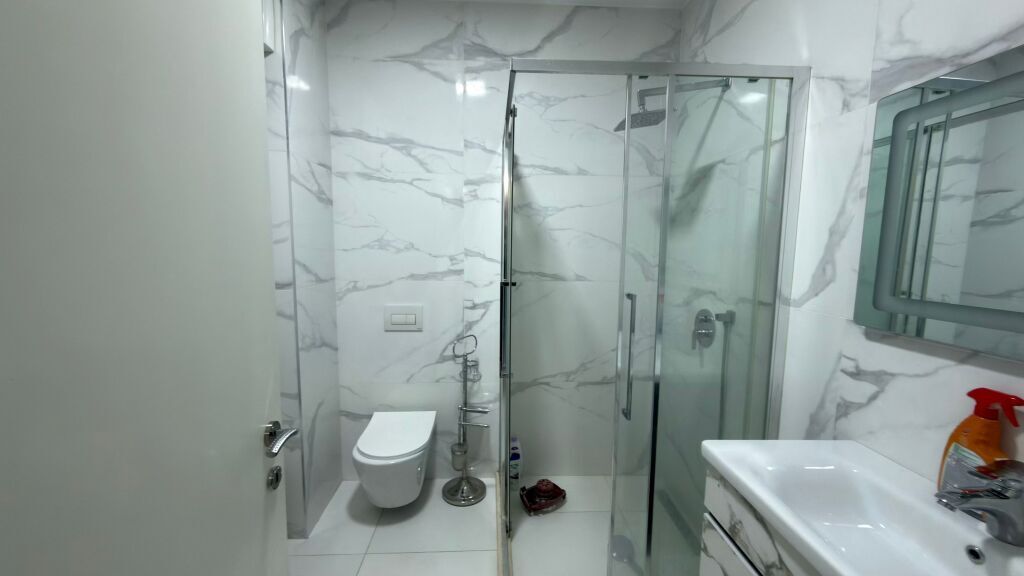 ASTIR APARTAMENT 2+1 PER SHITJE!