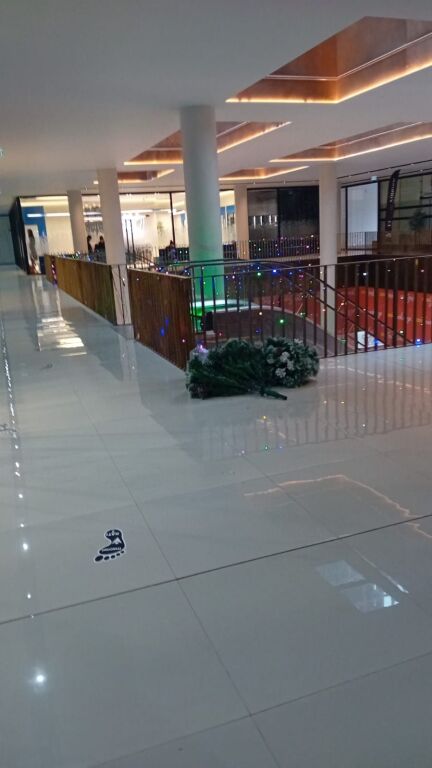 SHOP FOR RENT AT GARDEN BUILDING