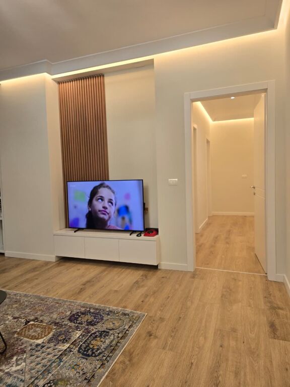APARTAMENT 2+1+PARKIM  ME QIRA –  PRANE URES SE NISHARAKUT