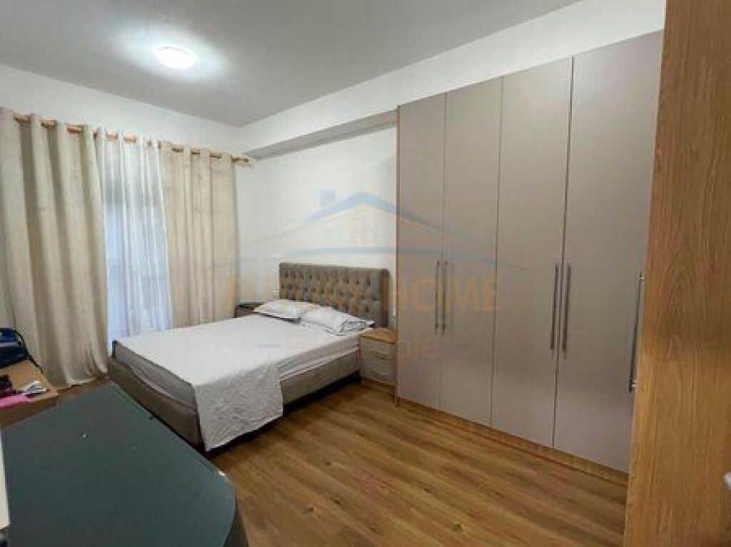 Shitet, Apartament 1+1, Ali Demi, Tiranë
