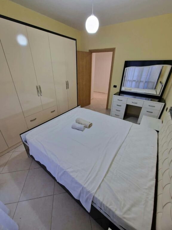 APARTAMENT 2+1 ME QIRA – PLAZH, DURRËS 🌊