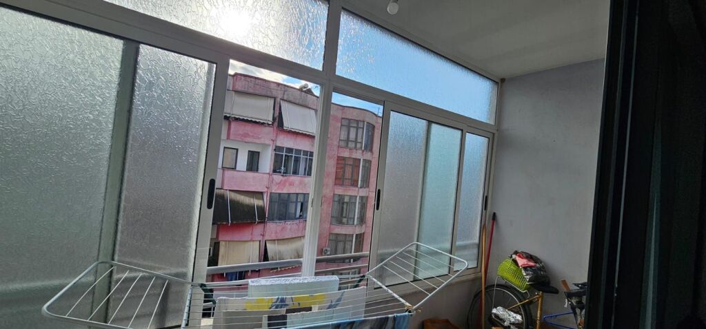 1+1, approssimativamente a nela 6, 450 leke