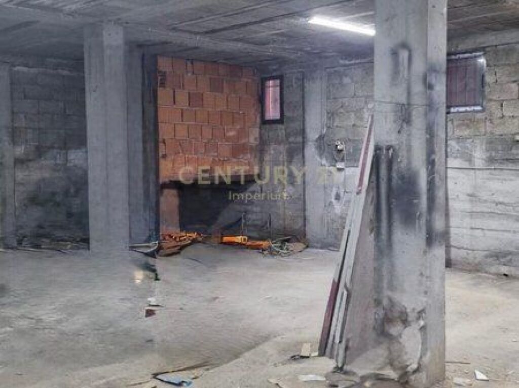 Magazinë me Qira në Rrugën Jordan Misja – 150 m²