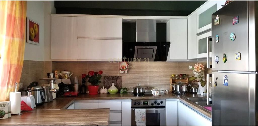 APARTAMENT PER QIRA 2+1 | UNAZA E RE