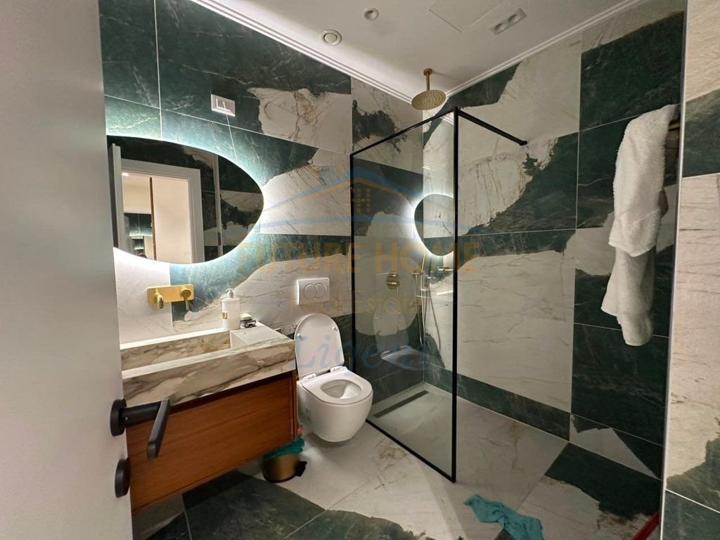 Qera, Apartament 3+1+2 Poste parkimi, Lake View Residence, Tirane.