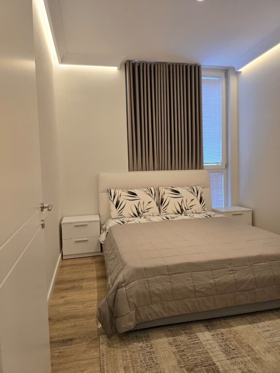 APARTAMENT 2+1+PARKIM  ME QIRA –  PRANE URES SE NISHARAKUT