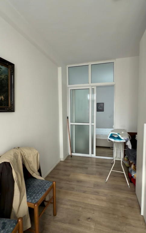 Apartment 2+1+2 for sale in the Paris Commune, Tirana.