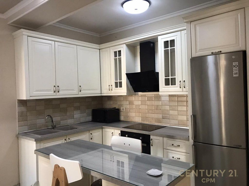 Apartament 2+2 Me Qira në Zogu i Zi, Tiranë - 700€ | 115 m²