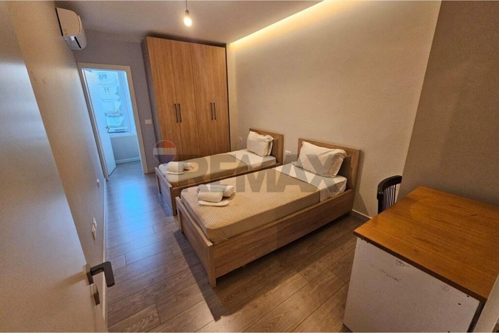 Apartament 3+1 per Shitje Zogu Zi