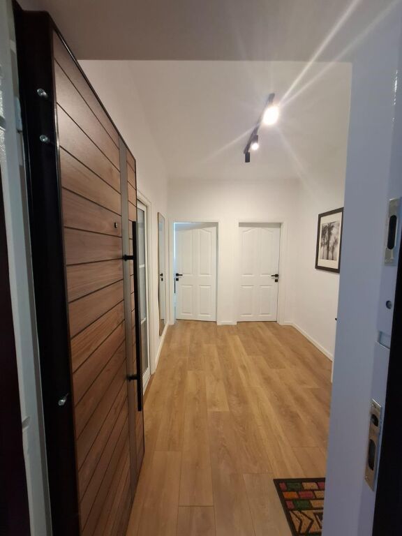 Apartament me qera 1+1 📍Rruga Ferit Xhajko, prane ish restorant Durresi