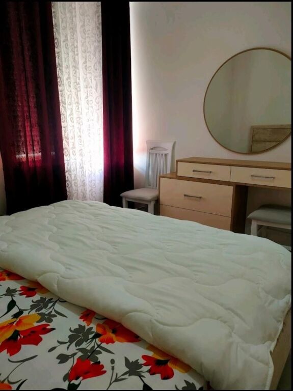 Shitet Apartament 2+1 ne Kamez ne Rrugen Demokracia
