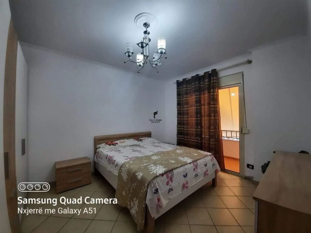 APARTAMENT ME QERA 3+1+2+3 RRUGA E KAVAJES 100.000 LEKE FH-97267