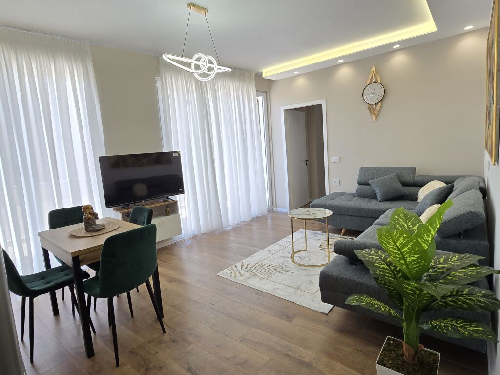 JEPET ME QERA APARTAMENT 2+1