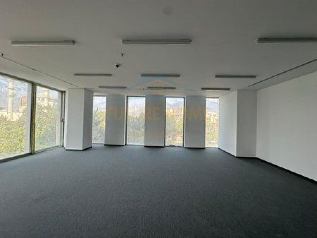 Qera, Ambient Biznesi, Downtown One, Rruga e Elbasanit, Tirane.
