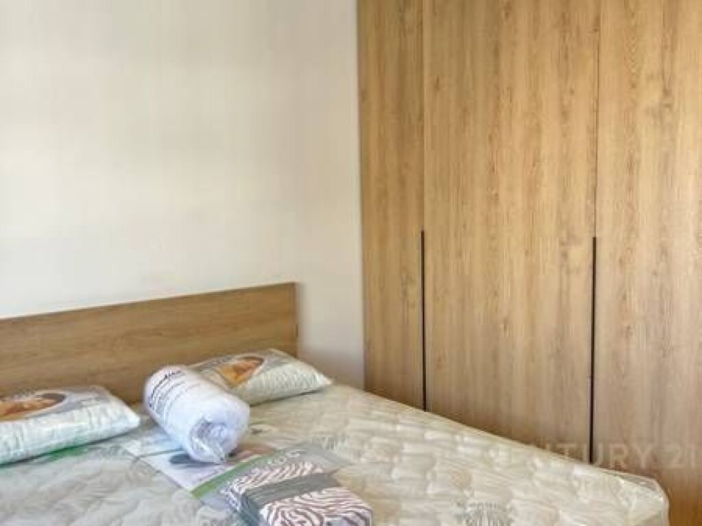 Apartament 3+1+2 tualete me qira te Zogu i Zi.