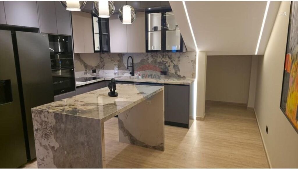 Apartament Super-Luksoz me Qira – Secret Garden!
