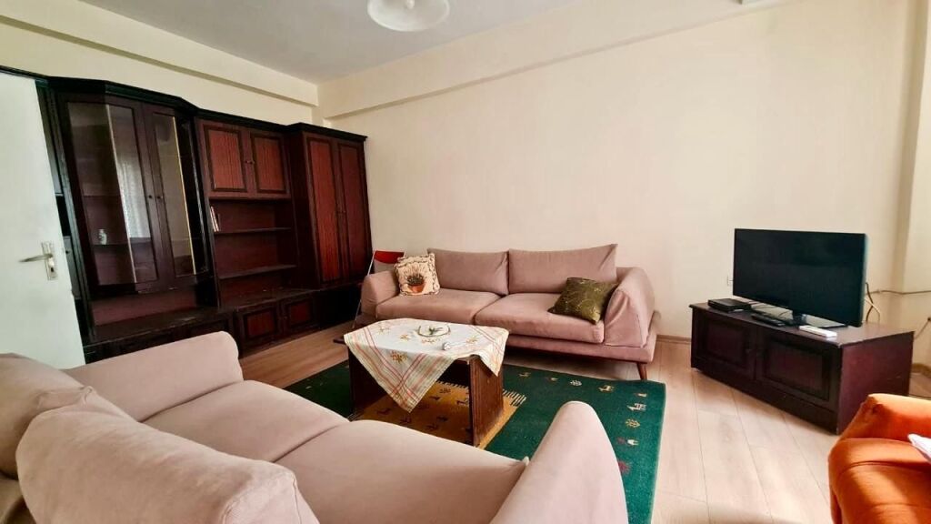 Apartament 1+1 per SHITJE, zona Stadiumit, Durrës