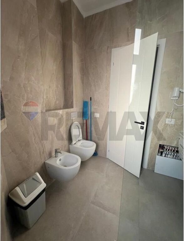 Appartamento - In Affitto - Via Mine Peza, Tirana