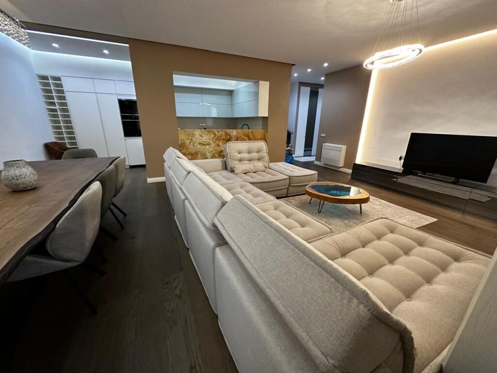 Apartment 2+1 for rent at Liqeni Thate