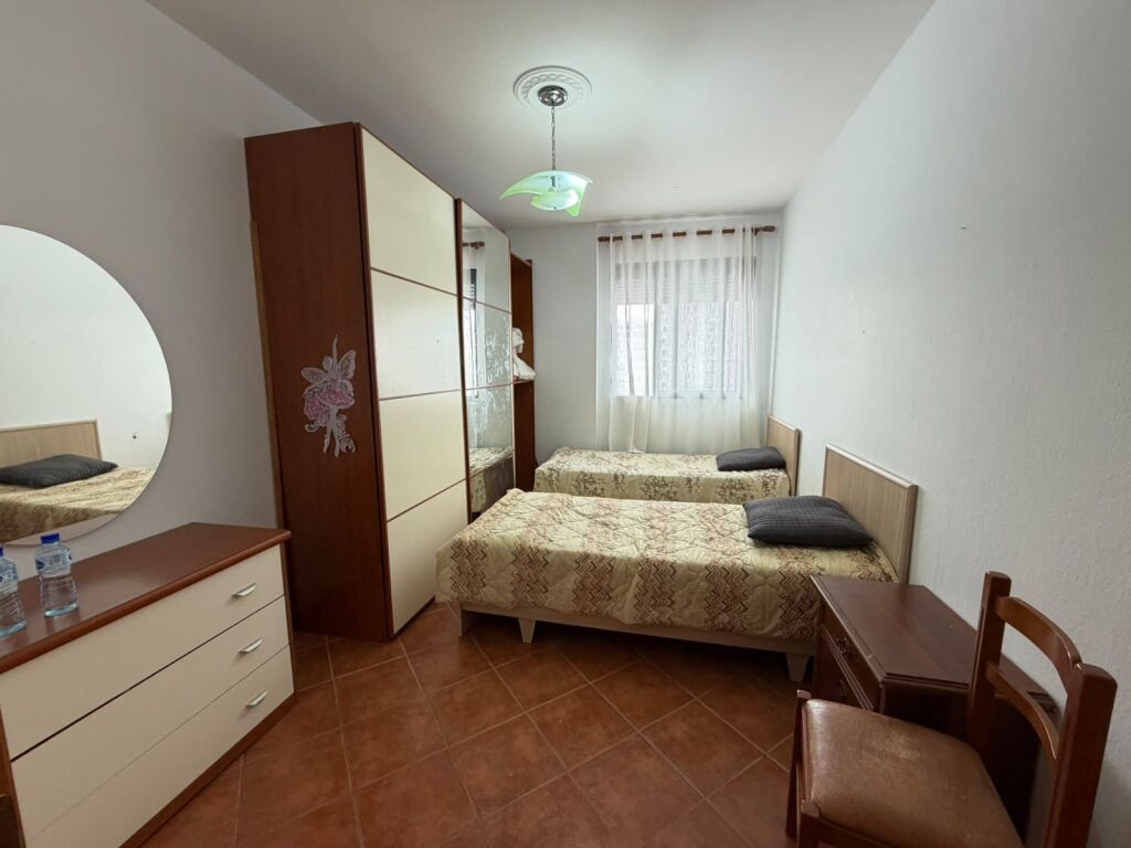 Qera, Apartament 2+1,Ish Rajoni i Policise ,Durrës