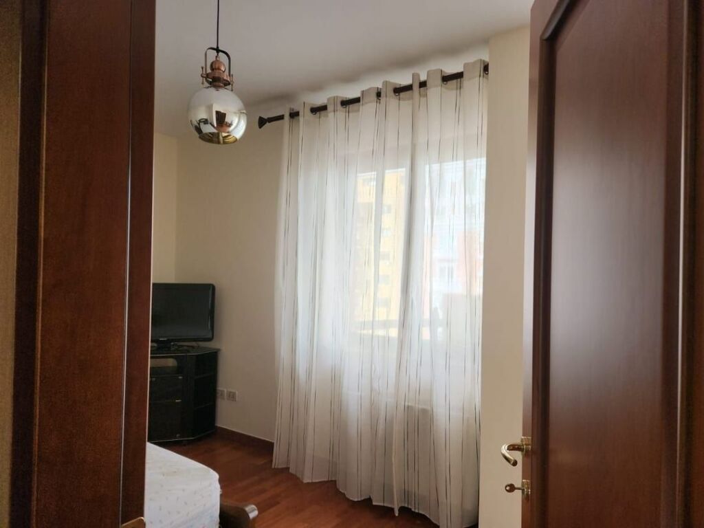 Super appartamento 2+1 a Ibrahim Rugova, vicino a Piazza "Nënë Tereza"