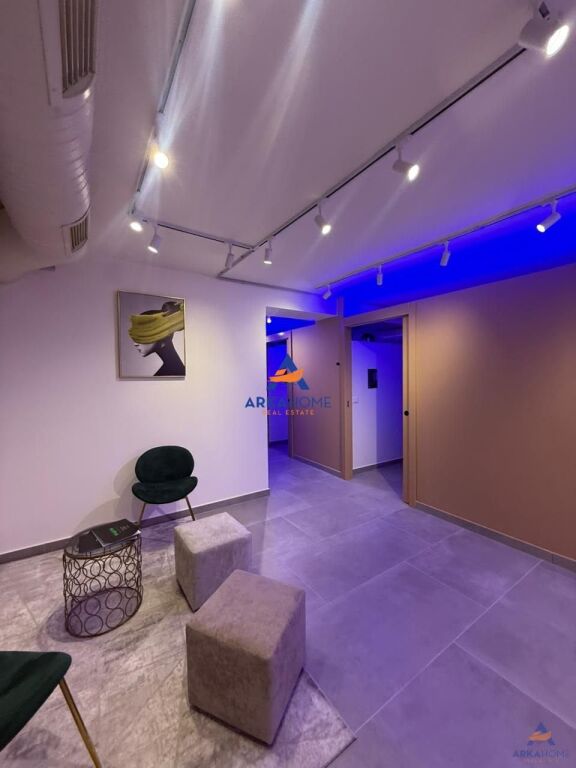 LOCALE COMMERCIALE DI 130 M2 IN AFFITTO "VASIL SHANTO, VICINO ALL'INCROCIO" 1500 EURO