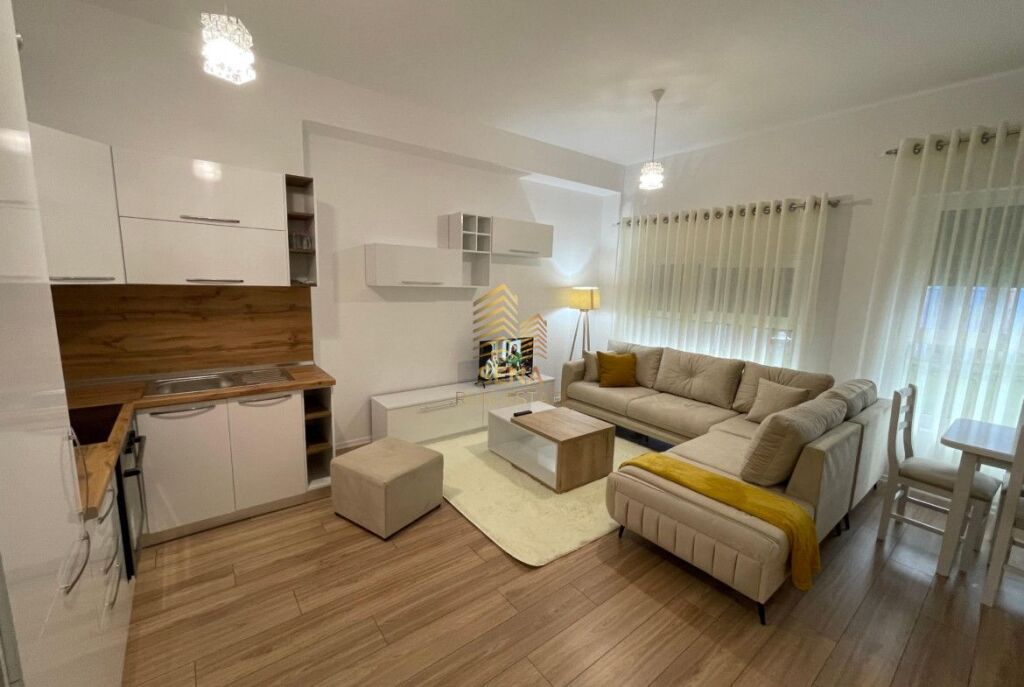 Qira, Apartament 2+1+blk, Kompleksi Mangalem, 500 Euro/Muaj