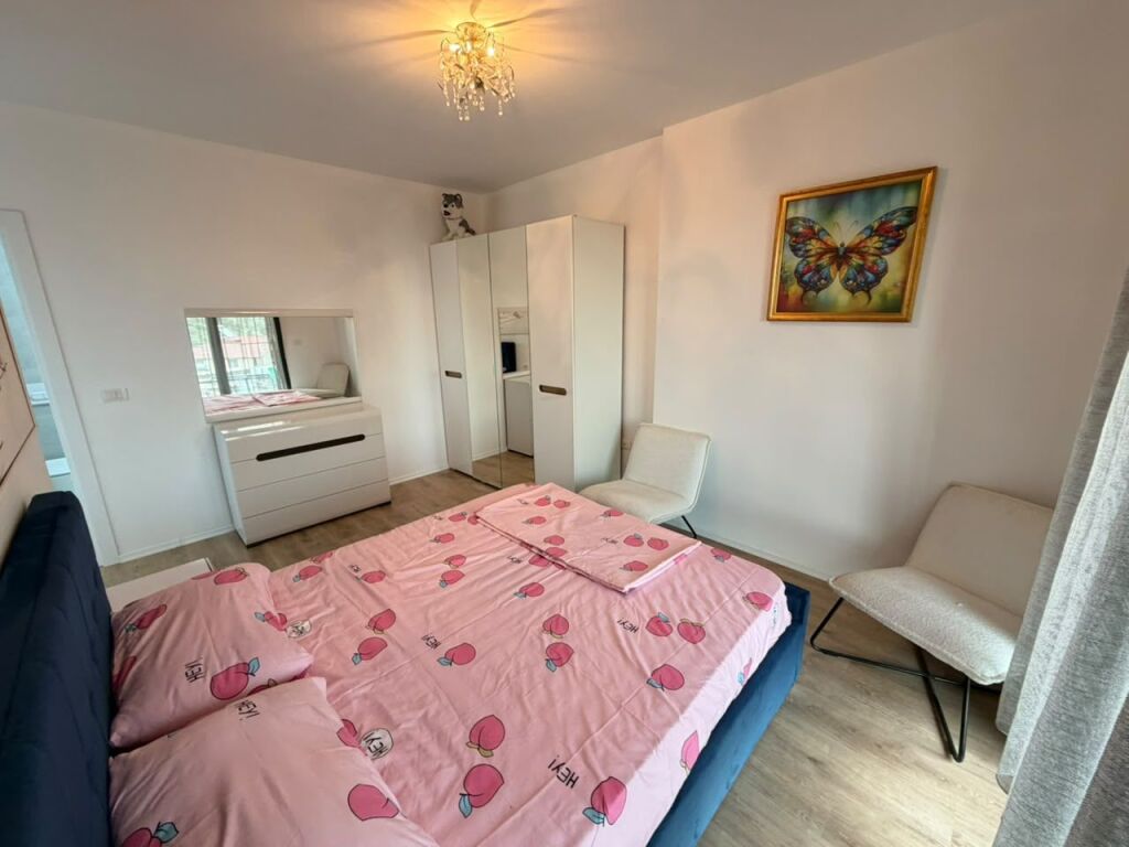 Jepet me qera super apartament 2+1+2+ 🅿️