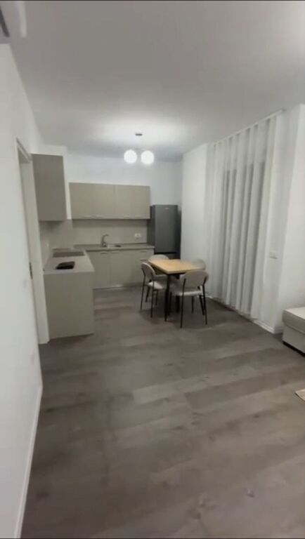 APARTAMENT 1+1 40,000 LEKE UNIVERS CITY